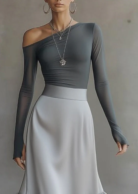 Complete Midi Dress Gray with Off-Shoulder Top and Long Sleeves and Ruffled Hem